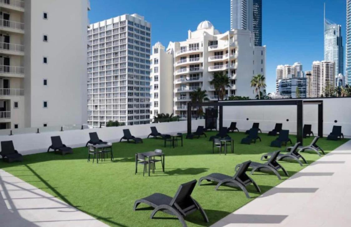 Luxury Apartment & Ocean View In Surfers Paradise Gold Coast Bagian luar foto