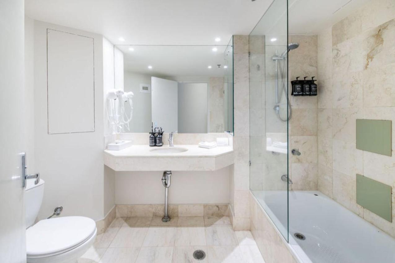 Luxury Apartment & Ocean View In Surfers Paradise Gold Coast Bagian luar foto