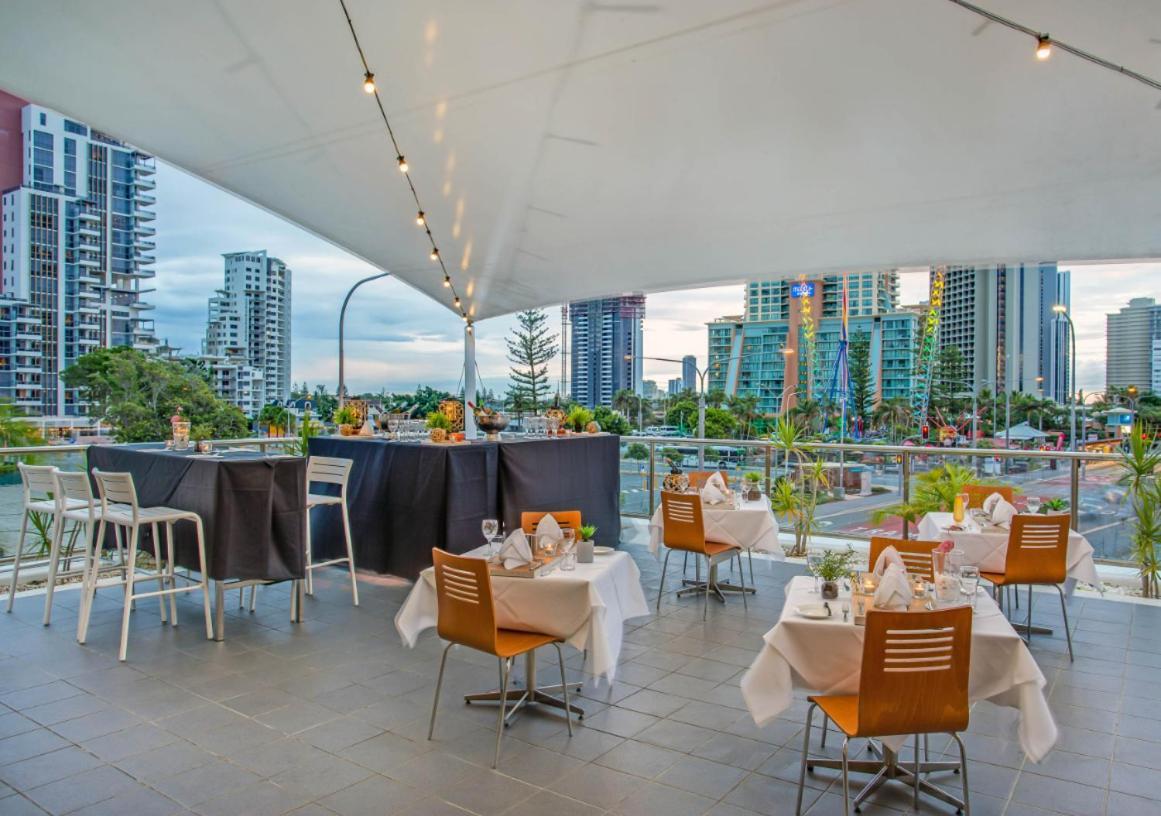 Luxury Apartment & Ocean View In Surfers Paradise Gold Coast Bagian luar foto